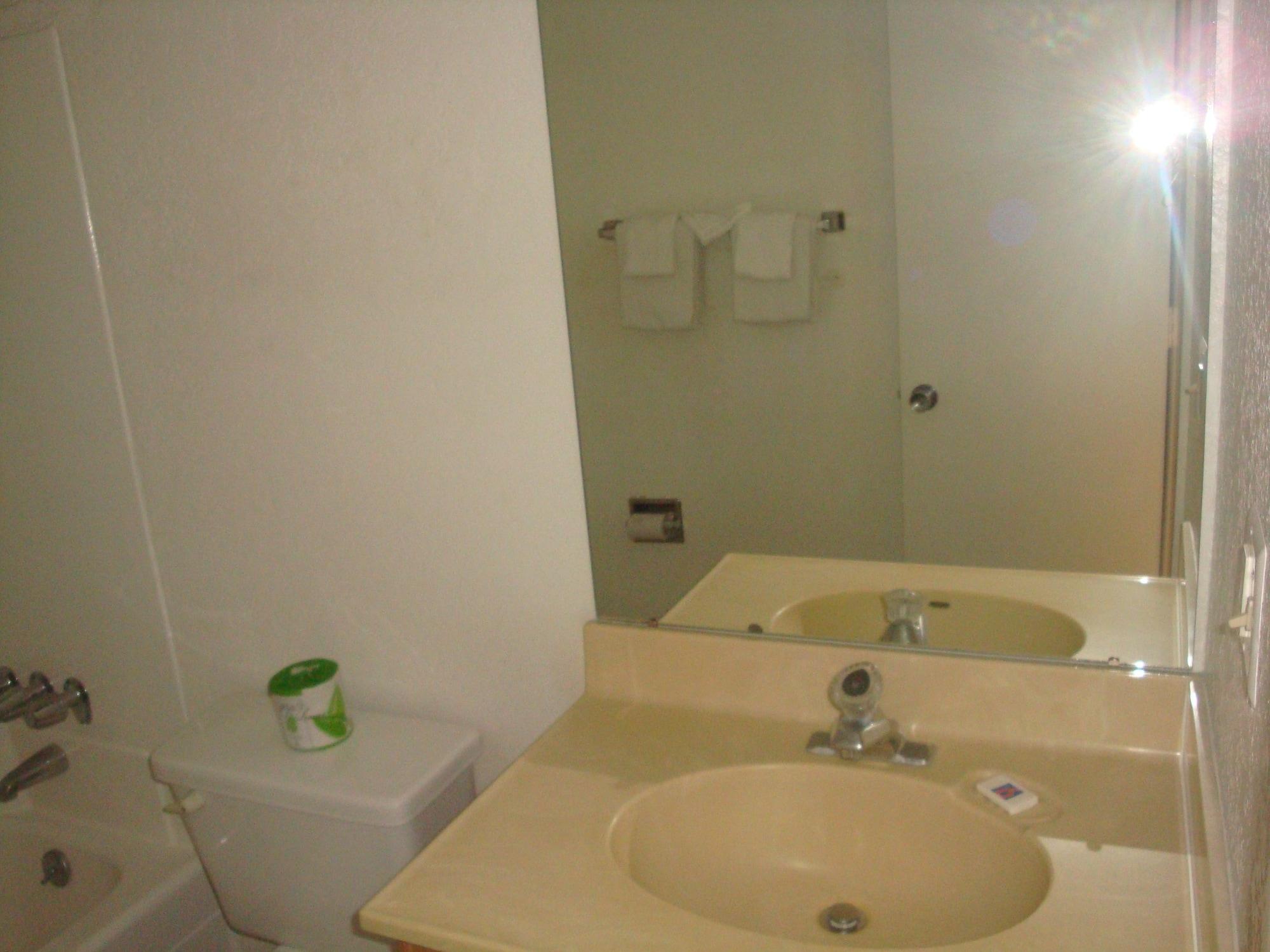 לייק הבאסו סיטי Travelers Inn Lake Havasu מראה חיצוני תמונה