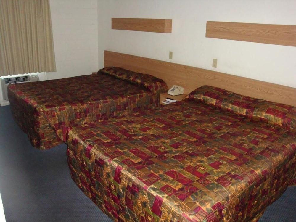 לייק הבאסו סיטי Travelers Inn Lake Havasu מראה חיצוני תמונה